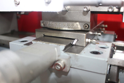 Будкрам купить Токарно-винторезный станок Holzmann ED 400FD Токарно-винторезный станок Holzmann ED 400FD 8