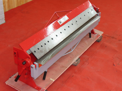 Будкрам купити Листозгинальний верстат Holzmann AKM 1220 Листозгинальний верстат Holzmann AKM 1220 4