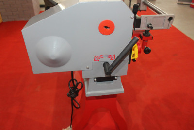 Будкрам купити Токарний верстат по дереву Holzmann VD 1100N Токарний верстат по дереву Holzmann VD 1100N 4