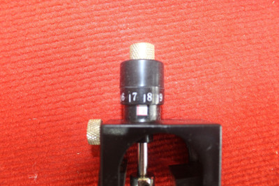 Будкрам купити Магнітний прилад для встановлення стругальних ножів Holzmann MEL2 Магнітний прилад для встановлення стругальних ножів Holzmann MEL2 9