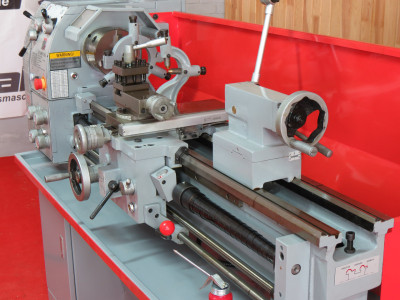 Будкрам купить Токарно-винторезный станок Holzmann ED 1000NDIG Токарно-винторезный станок Holzmann ED 1000NDIG 10