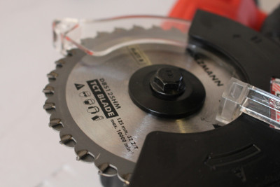 Будкрам купити Ручна дискова пилка Holzmann DBS 125 Ручна дискова пилка Holzmann DBS 125 3