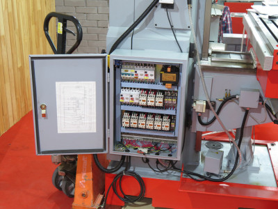 Будкрам купити Фрезерний верстат Holzmann BF 1000DDRO Фрезерний верстат Holzmann BF 1000DDRO 10