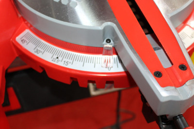 Будкрам купити Пила торцювально-циркулярна Holzmann TK 305 Пила торцювально-циркулярна Holzmann TK 305 14