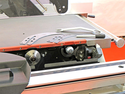 Будкрам купити Форматно-розкроювальний верстат Robland Z 400M Форматно-розкроювальний верстат Robland Z 400M 4