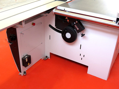 Будкрам купити Форматно-розкроювальний верстат Robland Z 400M Форматно-розкроювальний верстат Robland Z 400M 9