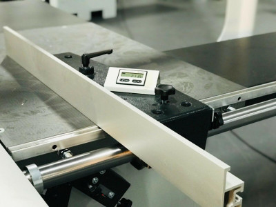 Будкрам купити Форматно-розкроювальний верстат Robland Z 400 EL Форматно-розкроювальний верстат Robland Z 400 EL 4