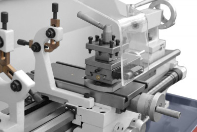 Будкрам купити Універсальний токарний верстат CORMAK TYTAN 750 Vario Універсальний токарний верстат CORMAK TYTAN 750 Vario 3