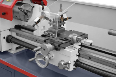 Будкрам купити Універсальний токарний верстат CORMAK TYTAN 750 Vario Універсальний токарний верстат CORMAK TYTAN 750 Vario 7