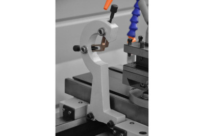 Будкрам купити Універсальний токарний верстат CORMAK 310x900 (TU3109V) Універсальний токарний верстат CORMAK 310x900 (TU3109V) 5