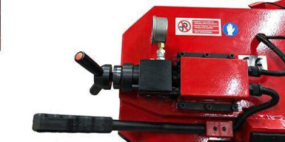 Будкрам купить Полуавтоматическая ленточная пила по металлу Karmetal KDG 220x310 DM Полуавтоматическая ленточная пила по металлу Karmetal KDG 220x310 DM 4