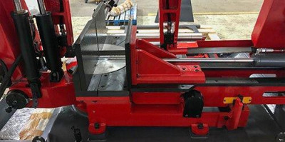 Будкрам купить Полуавтоматическая ленточная пила по металлу Karmetal KDG 400x610 DM Полуавтоматическая ленточная пила по металлу Karmetal KDG 400x610 DM 4