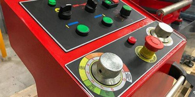 Будкрам купить Полуавтоматическая двухколонная ленточная пила по металлу Karmetal KDG 700 x 1250 DM Полуавтоматическая двухколонная ленточная пила по металлу Karmetal KDG 700 x 1250 DM 2