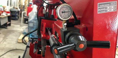 Будкрам купить Полуавтоматическая двухколонная ленточная пила по металлу Karmetal KDG 700 x 1250 DM Полуавтоматическая двухколонная ленточная пила по металлу Karmetal KDG 700 x 1250 DM 6