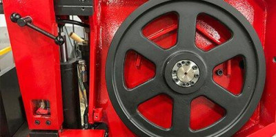 Будкрам купить Полуавтоматическая двухколонная ленточная пила по металлу Karmetal KDG 700 x 1250 DM Полуавтоматическая двухколонная ленточная пила по металлу Karmetal KDG 700 x 1250 DM 10