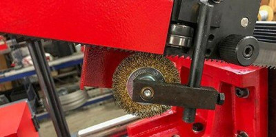 Будкрам купить Полуавтоматическая ленточная пила по металлу Karmetal KSA 300x400 Полуавтоматическая ленточная пила по металлу Karmetal KSA 300x400 4