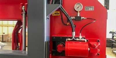 Будкрам купить Полуавтоматическая ленточная пила по металлу Karmetal KSA 500x650 Полуавтоматическая ленточная пила по металлу Karmetal KSA 500x650 4