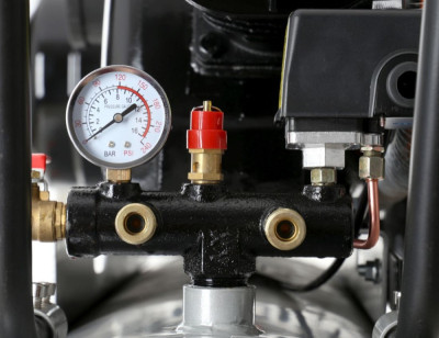 Будкрам купити Компресор Tagred 300L TA311B Компресор Tagred 300L TA311B 8