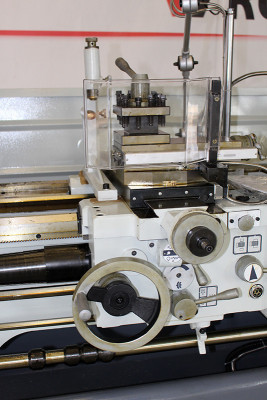 Будкрам купити Універсальний токарний верстат CORMAK C6246Bx1500 (TC) Універсальний токарний верстат CORMAK C6246Bx1500 (TC) 6