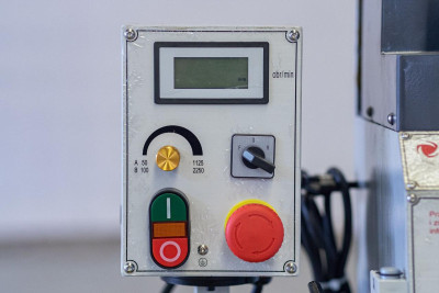 Будкрам купити Фрезерний верстат CORMAK HK-25L Vario Фрезерний верстат CORMAK HK-25L Vario 4