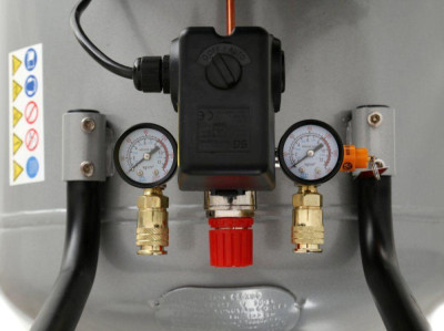 Будкрам купити Компресор масляний трициліндровий TAGRED TA309X Компресор масляний трициліндровий TAGRED TA309X 4