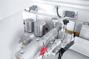 Будкрам купити Кромкооблицювальний верстат Robland KM 550 Кромкооблицювальний верстат Robland KM 550 2