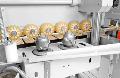 Будкрам купити Кромкооблицювальний верстат Robland KM 675 Кромкооблицювальний верстат Robland KM 675 7