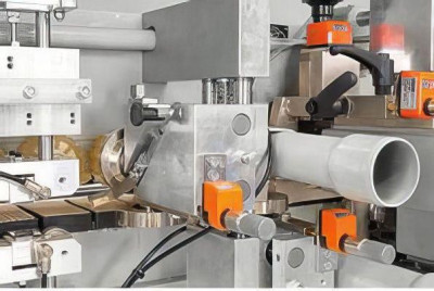 Будкрам купити Кромкооблицювальний верстат Robland KM 675 Кромкооблицювальний верстат Robland KM 675 8