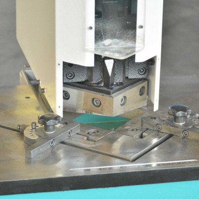 Будкрам купить Угловысечной станок с фиксированным углом CK EMSA PN-3 Угловысечной станок с фиксированным углом CK EMSA PN-3 3