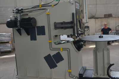 Будкрам купити Відбірний відрізний верстат Isitan SDK 6 Відбірний відрізний верстат Isitan SDK 6 7