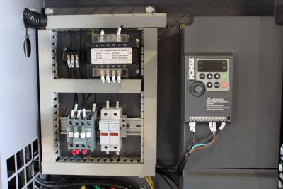 Будкрам купити Гвинтовий компресор з інвертором CORMAK THEOR 30-10 Гвинтовий компресор з інвертором CORMAK THEOR 30-10 7