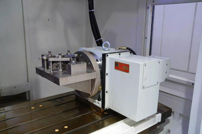 Будкрам купити Обробний центр з ЧПУ Cormak MILL 1040 Обробний центр з ЧПУ Cormak MILL 1040 4