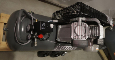 Будкрам купити Компресор поршневий WALTER GK 420-2,2/100 P Компресор поршневий WALTER GK 420-2,2/100 P 6