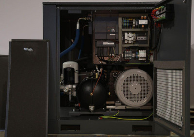 Будкрам купить Винтовой компрессор с ременным приводом и инвертором WALTER SF 15 SXP Винтовой компрессор с ременным приводом и инвертором WALTER SF 15 SXP 7