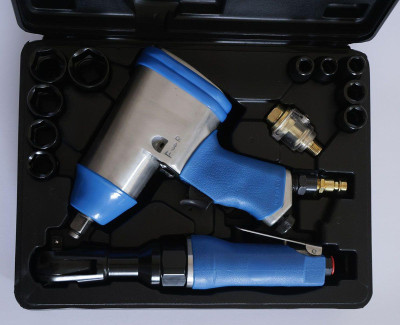 Будкрам купити Пневматичний набір TAGRED TA811, 14 шт Пневматичний набір TAGRED TA811, 14 шт 3