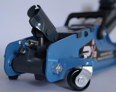 Будкрам купити Гідравлічний автомобільний домкрат TAGRED TA285 Гідравлічний автомобільний домкрат TAGRED TA285 6