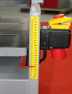 Будкрам купити Фугувально-рейсмусовий верстат Stomana FS 41N Фугувально-рейсмусовий верстат Stomana FS 41N 9