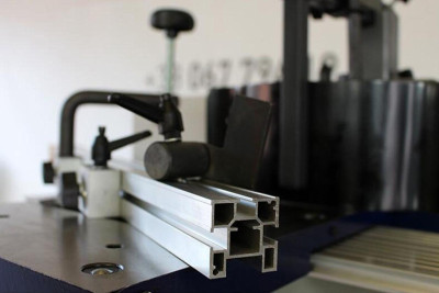 Будкрам купити Фрезерний верстат CORMAK SH-30 230 В Фрезерний верстат CORMAK SH-30 230 В 9