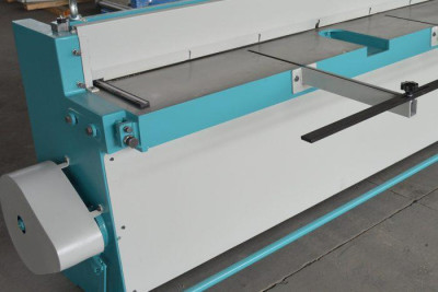 Будкрам купити Гільйотинні ножиці Ckemsa EMGA 1320×2,5 мм Гільйотинні ножиці Ckemsa EMGA 1320×2,5 мм 2