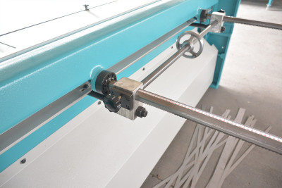 Будкрам купити Гільйотинні ножиці Ckemsa EMGA 1320×2,5 мм Гільйотинні ножиці Ckemsa EMGA 1320×2,5 мм 8