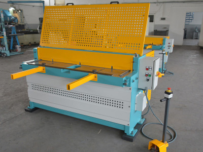 Будкрам купити Гільйотинні ножиці Ckemsa ERGM 1520 × 2,0 мм Гільйотинні ножиці Ckemsa ERGM 1520 × 2,0 мм 4