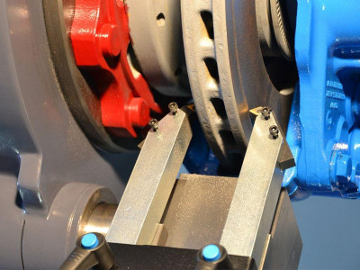 Будкрам купити Верстат для проточування гальмівних дисків Carmec BDL 3000SP Верстат для проточування гальмівних дисків Carmec BDL 3000SP 5