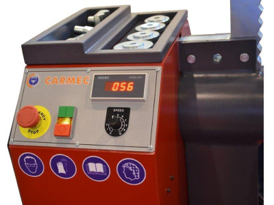 Будкрам купити Ремонтно-токарний верстат для ремонту сталевих та легкосплавних дисків Carmec PRC 2400 Ремонтно-токарний верстат для ремонту сталевих та легкосплавних дисків Carmec PRC 2400 4