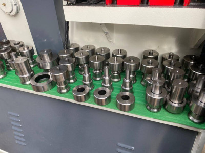 Будкрам купить Гидравлические пресс-ножницы MAST Metalltechnik Q35Y-25 Гидравлические пресс-ножницы MAST Metalltechnik Q35Y-25 4