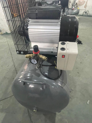 Будкрам купити Поршневий компресор MAST VA90/200L 220V Поршневий компресор MAST VA90/200L 220V 3