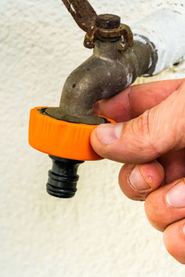 Будкрам купить Neo Tools Коннектор для крана 1/2", 3/4", с внутренней резьбой Neo Tools Коннектор для крана 1/2", 3/4", с внутренней резьбой 3