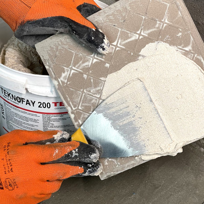 Будкрам купить Клей тиксотропный полимерный для плитки Teknofay 200 (D2TE) пастообразный, белый, 5 кг TEKNO Клей тиксотропный полимерный для плитки Teknofay 200 (D2TE) пастообразный, белый, 5 кг TEKNO 2