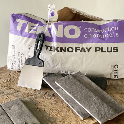 Будкрам купити Клей для керамічної плитки Teknofay Plus-C1TE однокомпонентний, білий, 25 кг. Клей для керамічної плитки Teknofay Plus-C1TE однокомпонентний, білий, 25 кг. 2