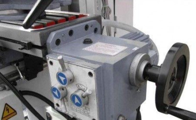 Будкрам купити Фрезерно-свердлильний верстат CORMAK ZX 7550 CW Фрезерно-свердлильний верстат CORMAK ZX 7550 CW 4