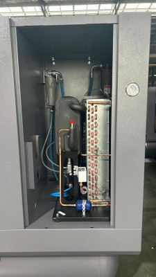 Будкрам купити Гвинтовий компресор 16 бар Mast LZN25-16VSD COMBO inverter (Осушувач + ресивер 500 л) Гвинтовий компресор 16 бар Mast LZN25-16VSD COMBO inverter (Осушувач + ресивер 500 л) 2